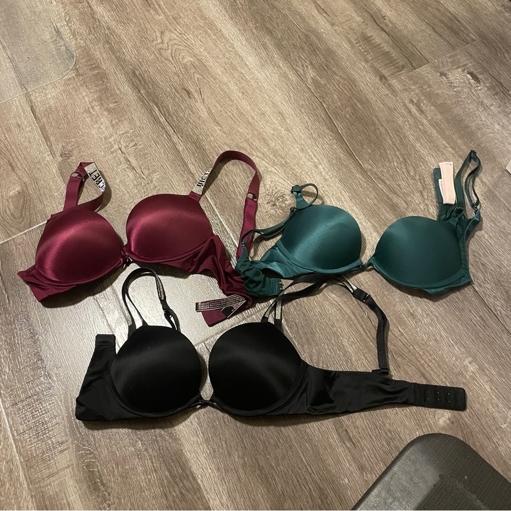 VS BOMBSHELL BRA 3